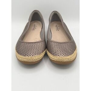 Clarks Collection Women Sz 8M Metallic Pewter Perforated Espadrille Flats